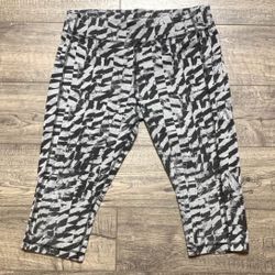 Dri More Black & Gray Cropped Athletic Workout Leggings