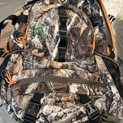 ScentLok Rogue Backpack - Hunting Pack for Camo Gear and Equipment (Realtree Edge)