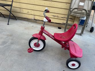 Radio Flyer Kids Tricycle