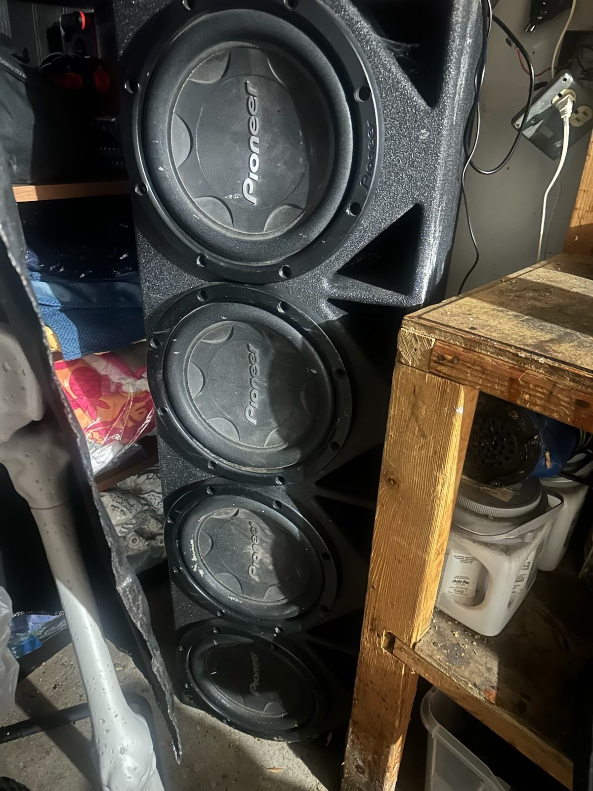 4-12 inch pioneer speakers with box