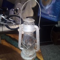Vintage DIETZ Junior Brand Hurricane Iron Kerosene Lamp/ Lantern , USA (Original Glass)