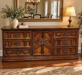 Traditional Wood Dresser with Carved Detail🪵