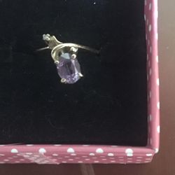 10kt Gold Purple Sapphire And Diamond Ring