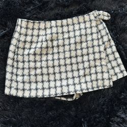 Forever 21 Women’s Skort Size MEDIUM