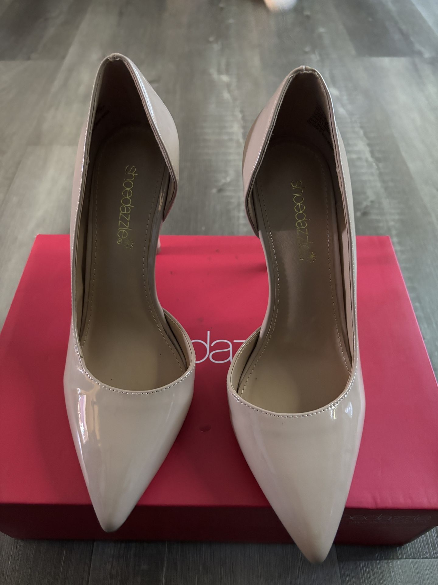 Shoe Dazzle Cream Pumps