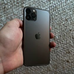 iPhone 11 Pro (64gb) Unlocked - factory reset