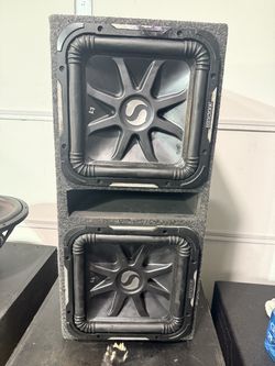 Kicker L7 12’s in ported Atrend box