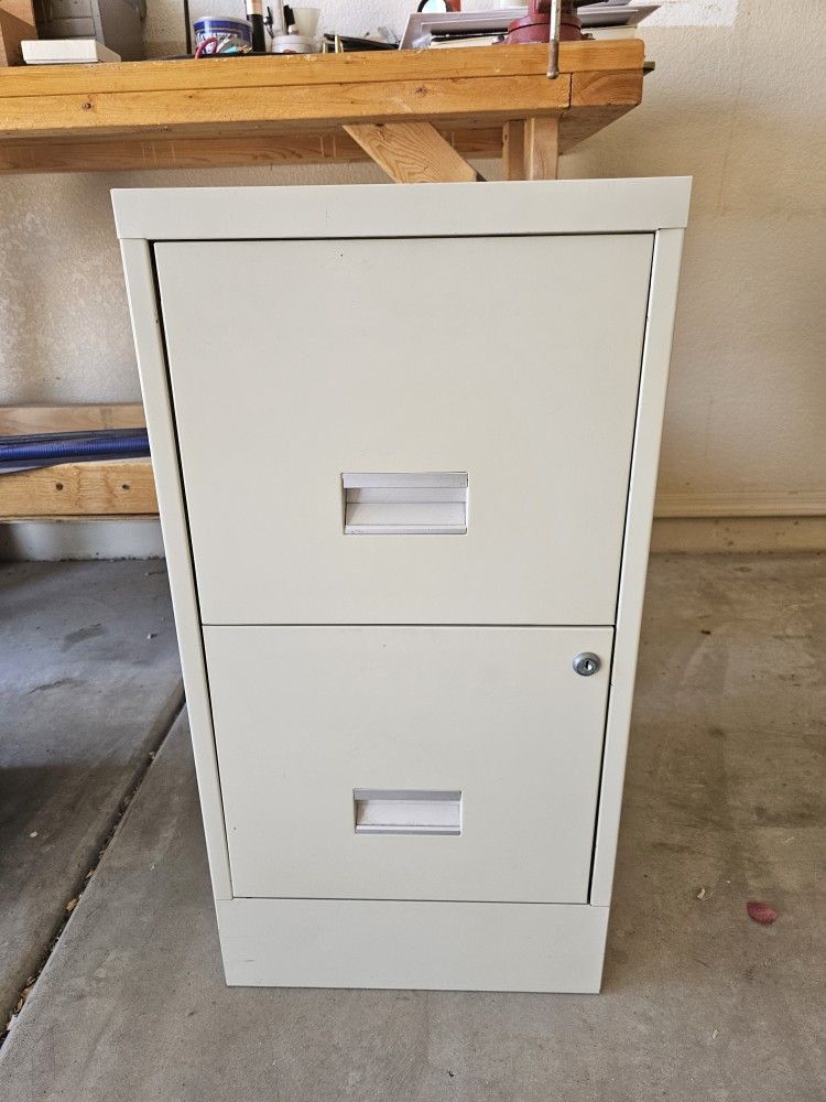 2 DRAWER LETTER SIZE FILE CABINET