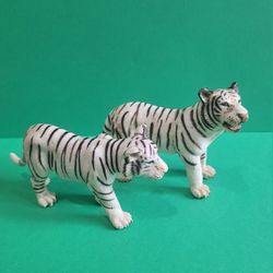 Schleich Siberian Tiger Family Figure Realistic Nature Themed Retired Set of 2 .