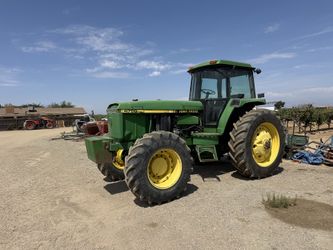 John Deere 4760