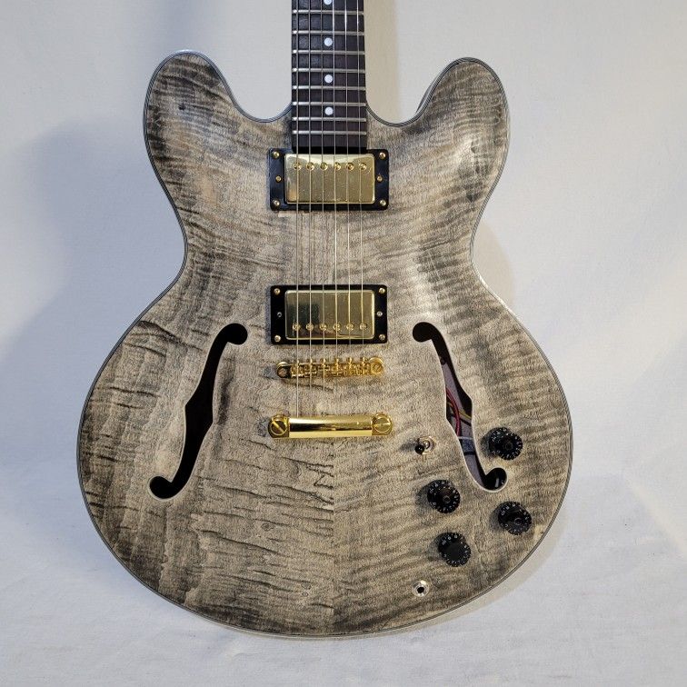 ES-335 Style Semi-Hollow Electric Guitar