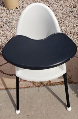 Baby Bjorn infant child feeding high chair