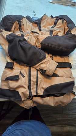 Motorcycle jacket