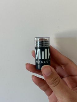 MILK MAKEUP: Sculpt Cream Contour Stick