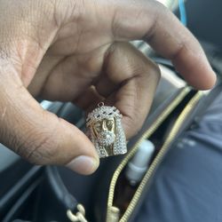 20k Pendant Gold , Diamond Face