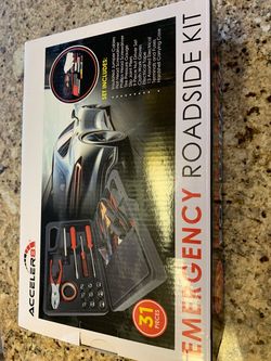 Acceler8 31-Piece Emergency Roadside Kit