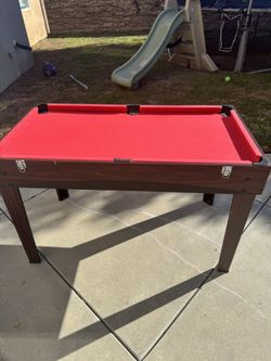 Mini Pool Table W/balls