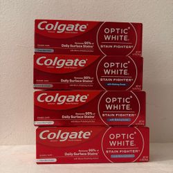 Colgate Optic White Stain Fighter with Baking Soda Clean Mint Paste Toothpaste Bundle Set