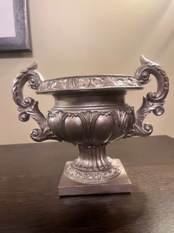 Vintage Victorian Gothic Style Urn Vase Pedestal Resin