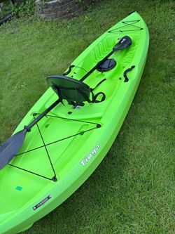 Lifetime Tioga Kayak with Paddle
