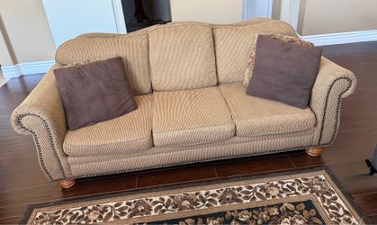 Sofa / Couch
