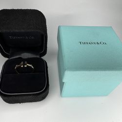 Tiffany T 18k Gold Ring Size 5