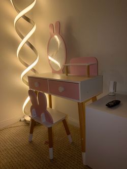 Girls Vanity