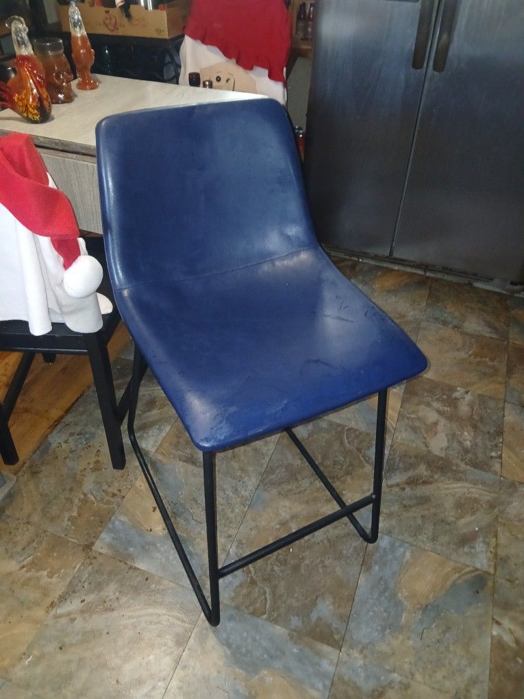New Counter Stool Color Navy Blue Holds 250 LBS only 1 New