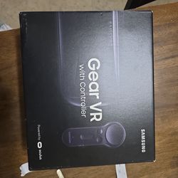 GEAR VR WITH CONTROL SAMSUNG  POWERED BY OCULUS