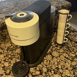 Nespresso Vertuo Next (White)