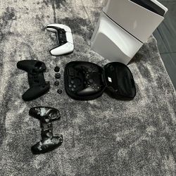 PS5 Slim, Pro Controller Included
