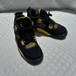 Jordan 4 Yellow Thunder
