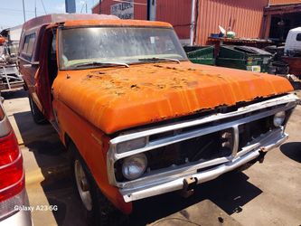 1974 Ford F250 For Parts