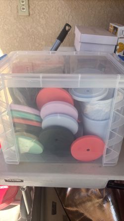 Plastic tumblers