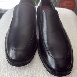 Size 10 Men's Clarks Un Aldric Slip On Black Leather Classy Dress Shoes