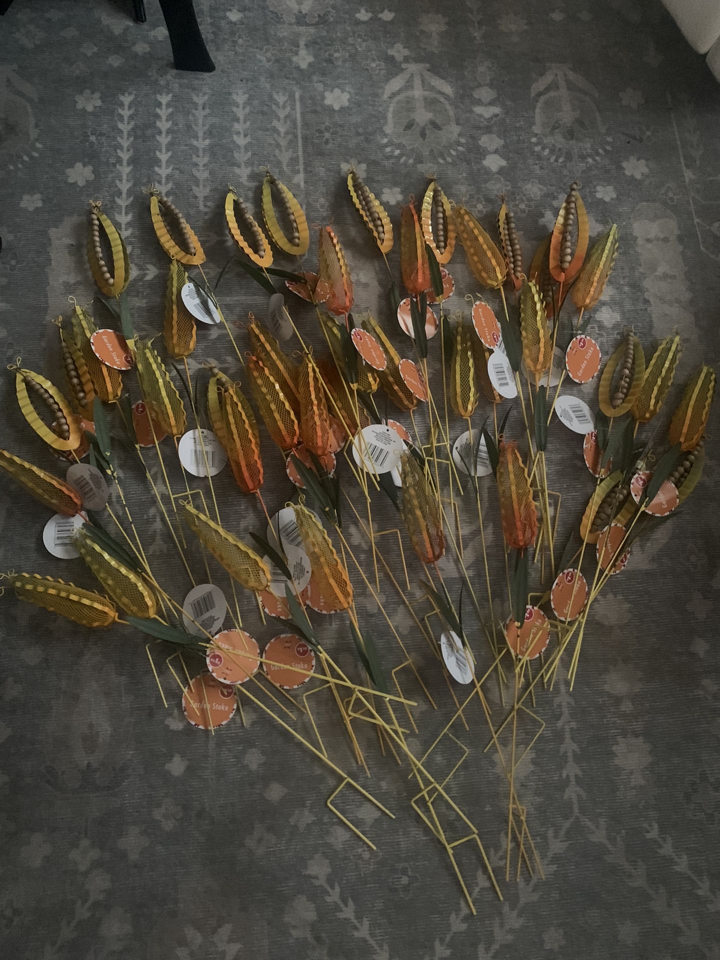 New Halloween thanksgiving fall decor  corn yard stakes 