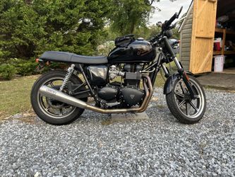 2009 triumph bonneville 