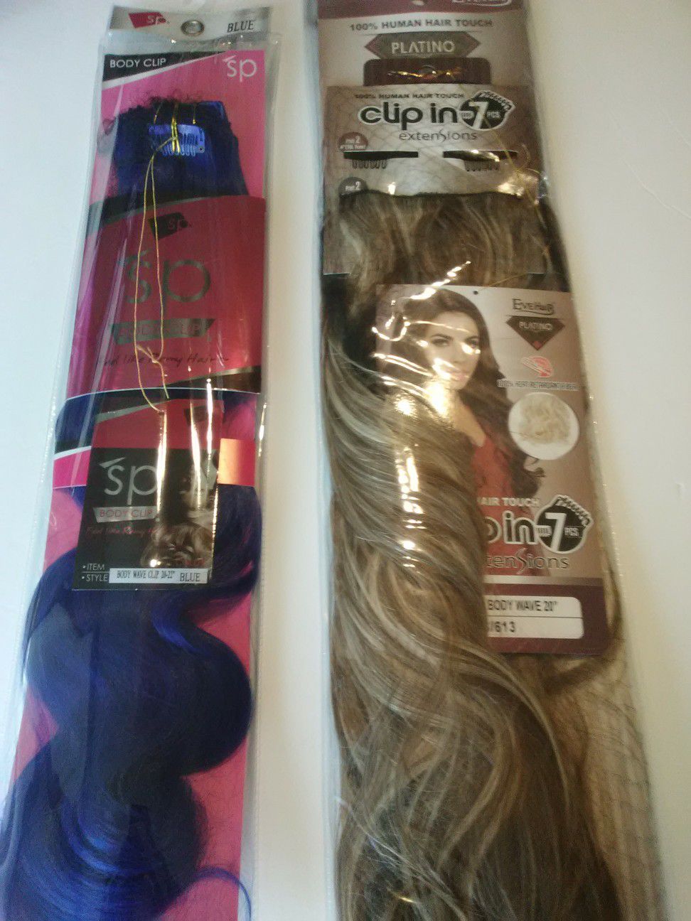 2 pack wavy hair extensions ( blue and 6/613