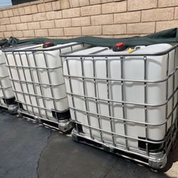 250 Gallon Water Tank 
