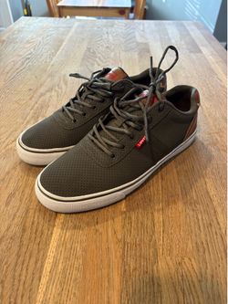 Levi’s fashion sneakers