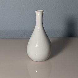 Small White Porcelain Flower Vase