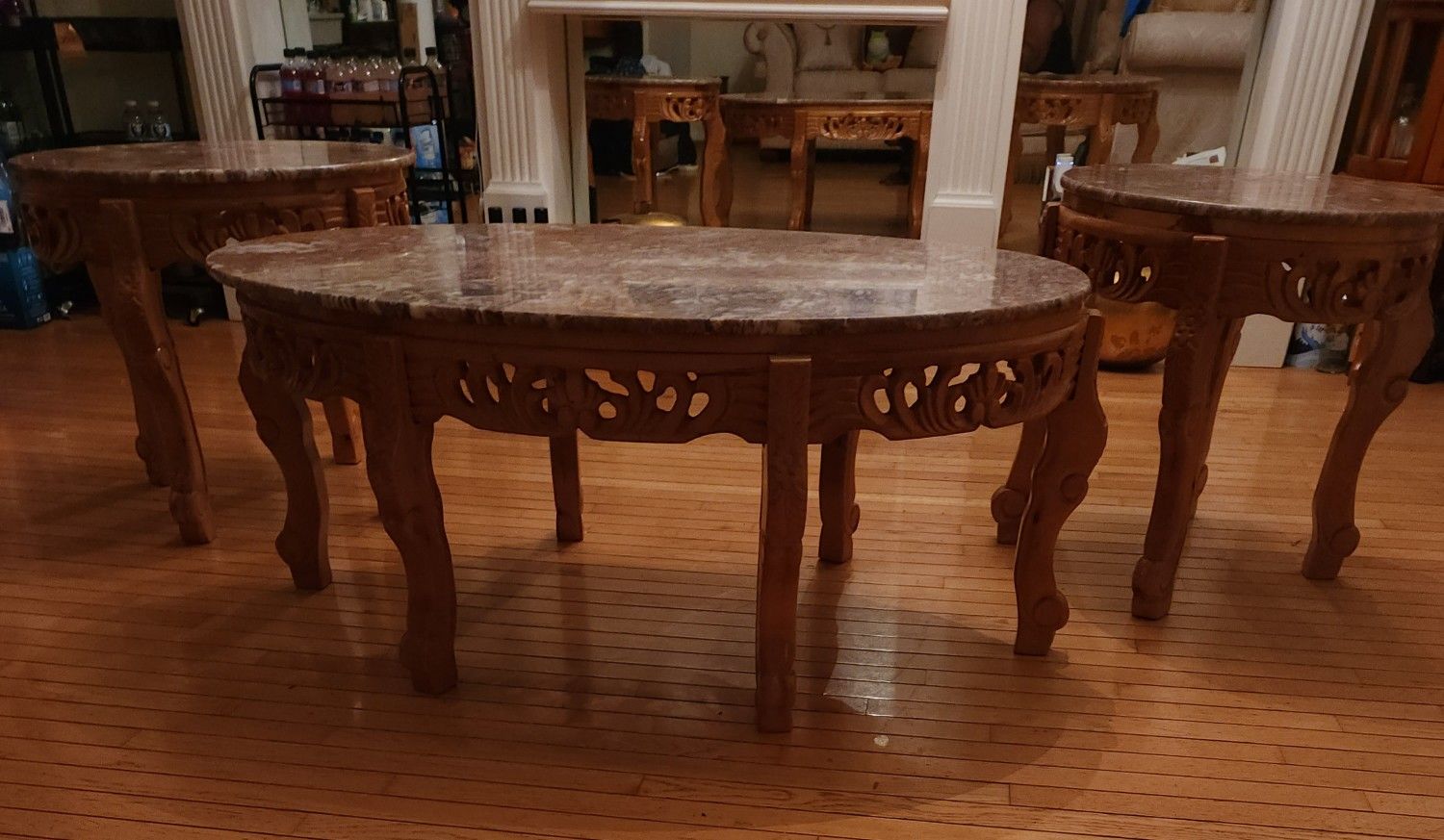 Living Room Coffe Table & End Tables