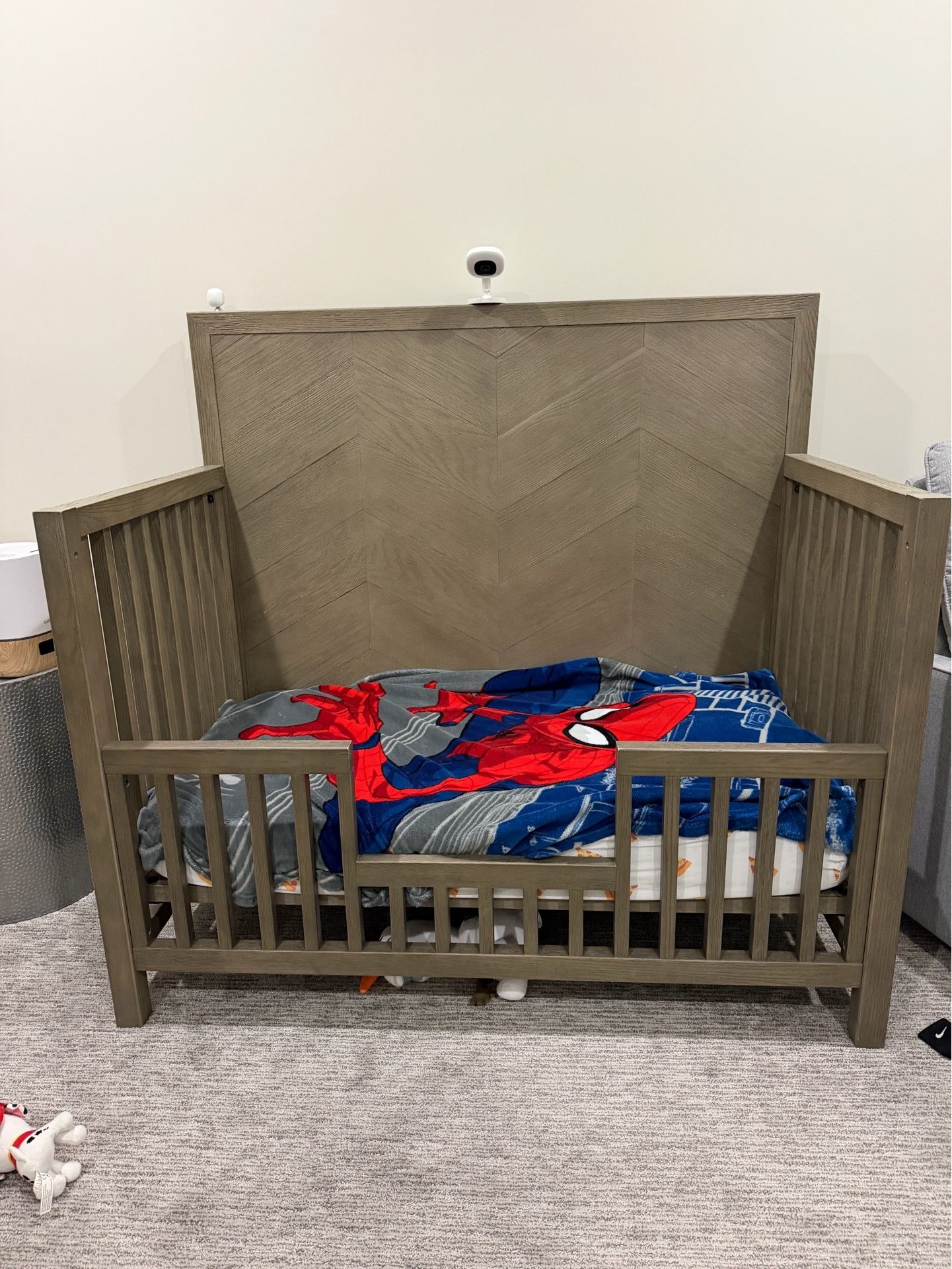 Restoration Hardware Baby & Child Callum Nursery Set – Convertible Crib + Dresser + Changing Topper