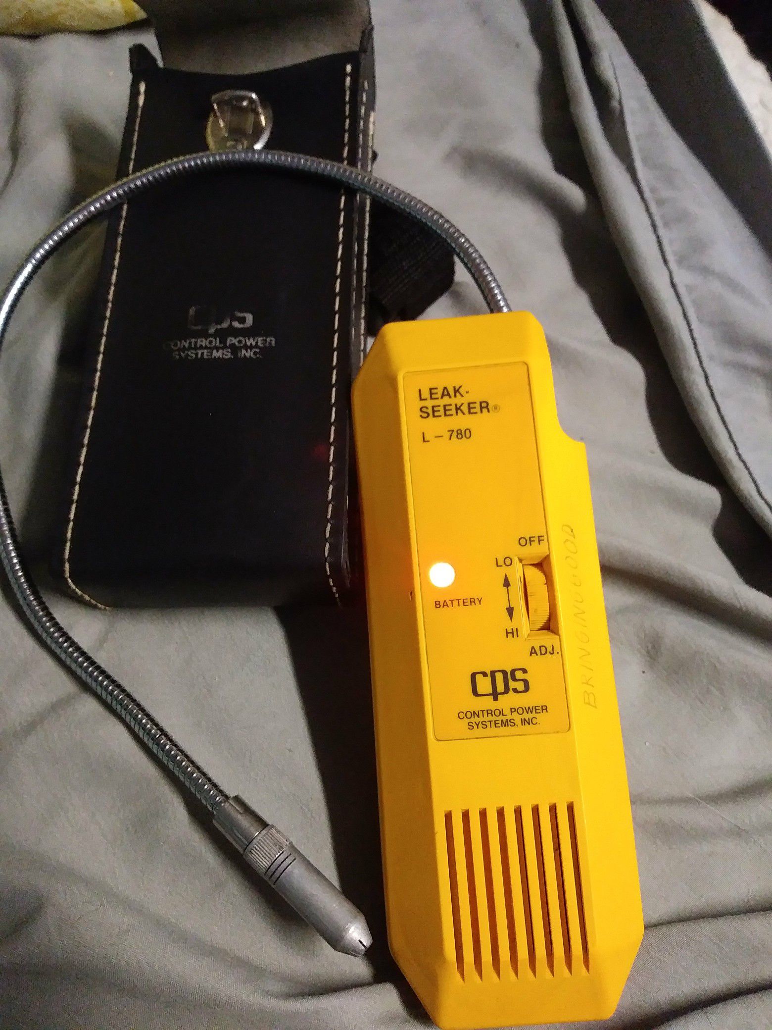 CPS Leak Seeker Yellow L-780 AC Refigerant Freon Gas HVAC Tool Used