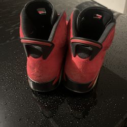 Jordan 6 Retro ‘Toro Bravo’ Size 12
