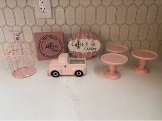 Pink decor lot