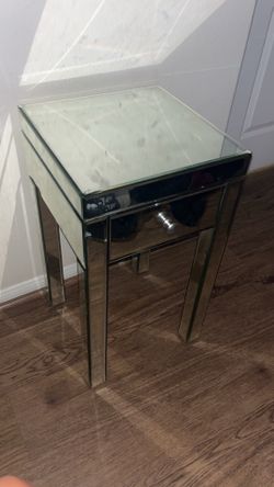 Mirror nightstands