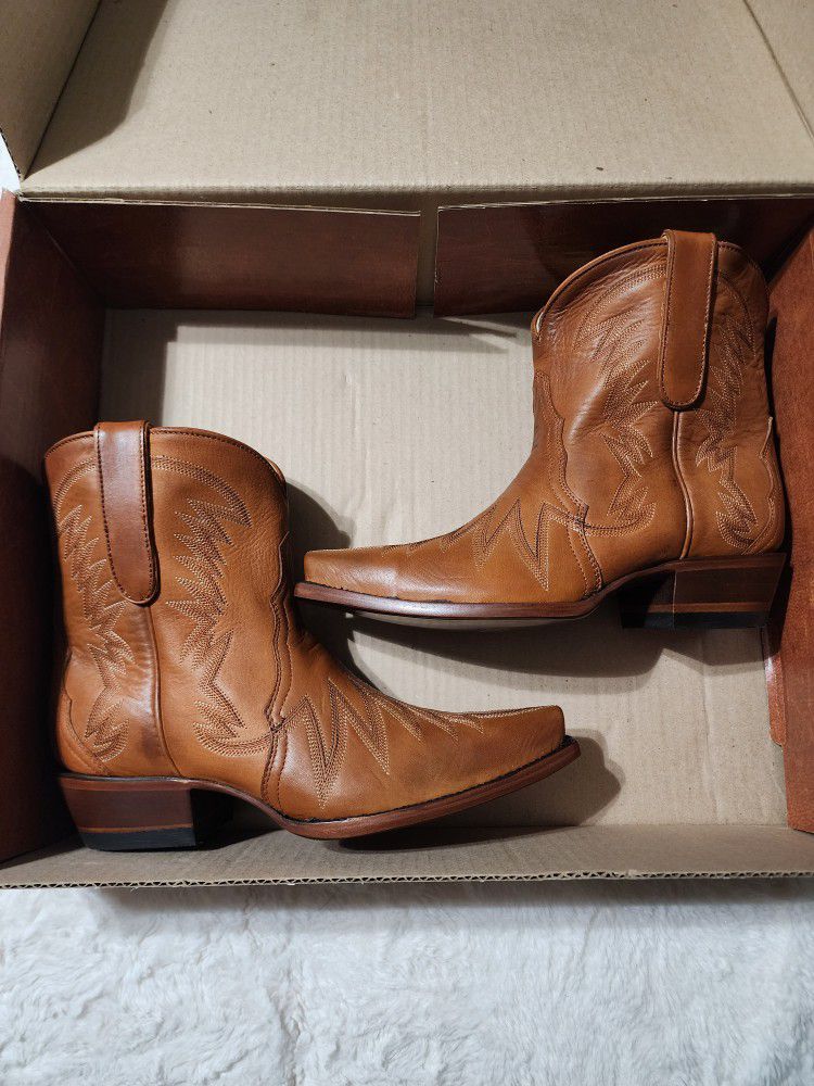***Women's Cowboy Boots***