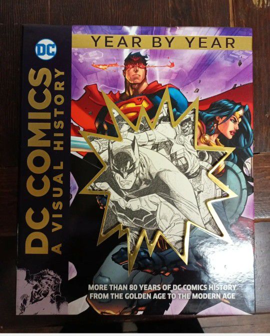 DC COMICS: A VISUAL HISTORY BOXED SET