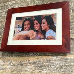 Picture Digital Frame 9” With Power Adapter $20